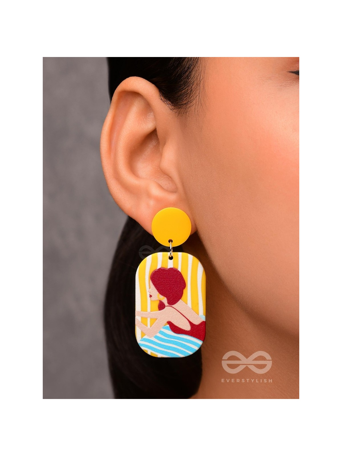 DIVE 'N DABBLE - STATEMENT ACRYLIC EARRINGS