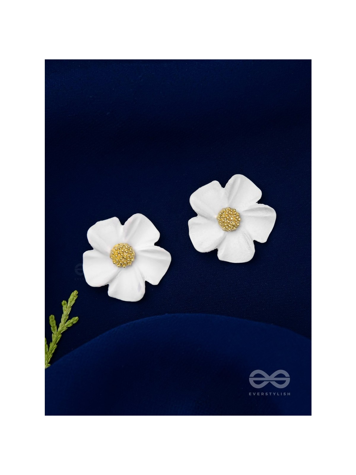 THE BLOSSOM BALLAD - GOLDEN AND WHITE ACRYLIC STUD EARRINGS