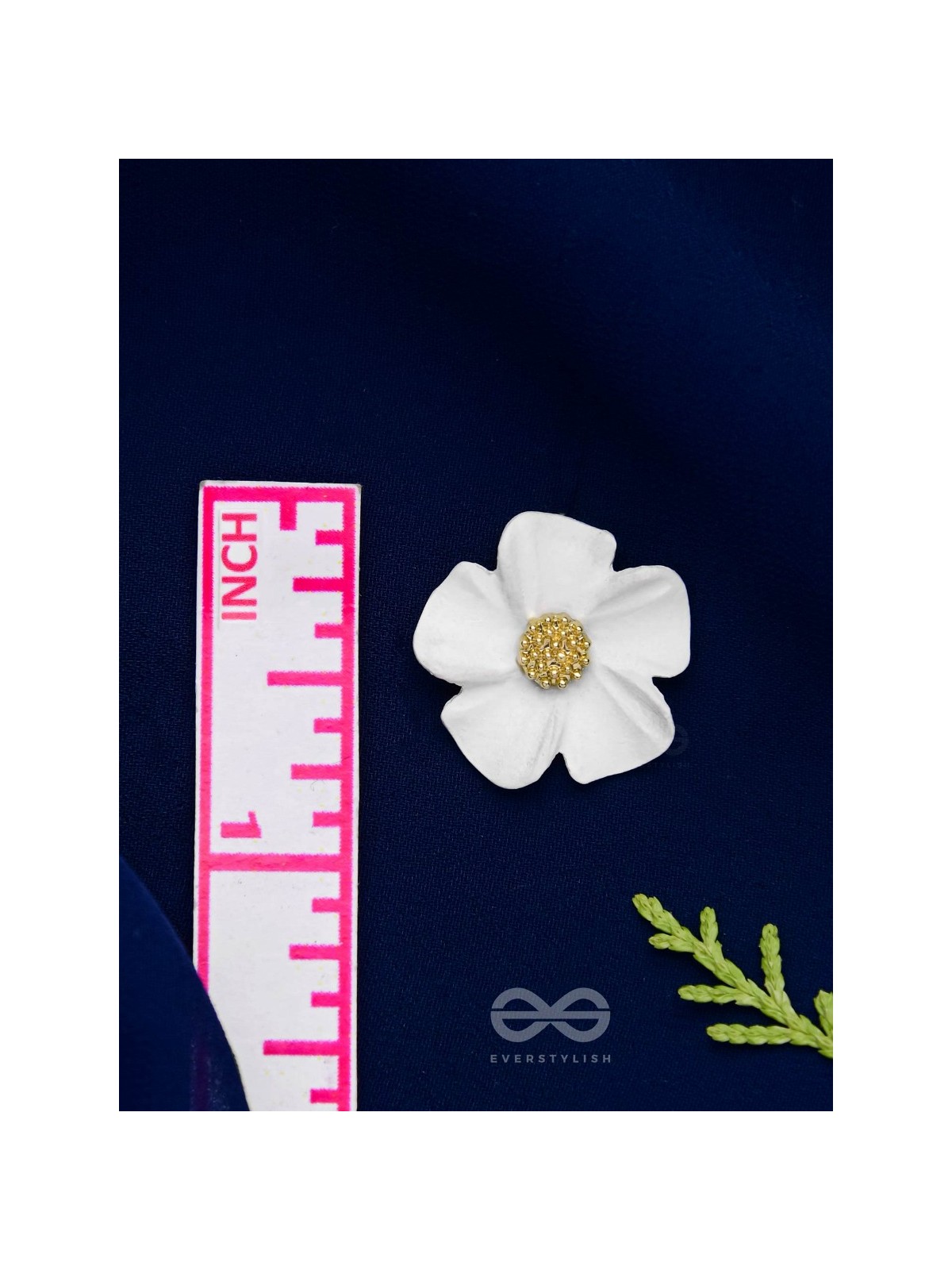 THE BLOSSOM BALLAD - GOLDEN AND WHITE ACRYLIC STUD EARRINGS