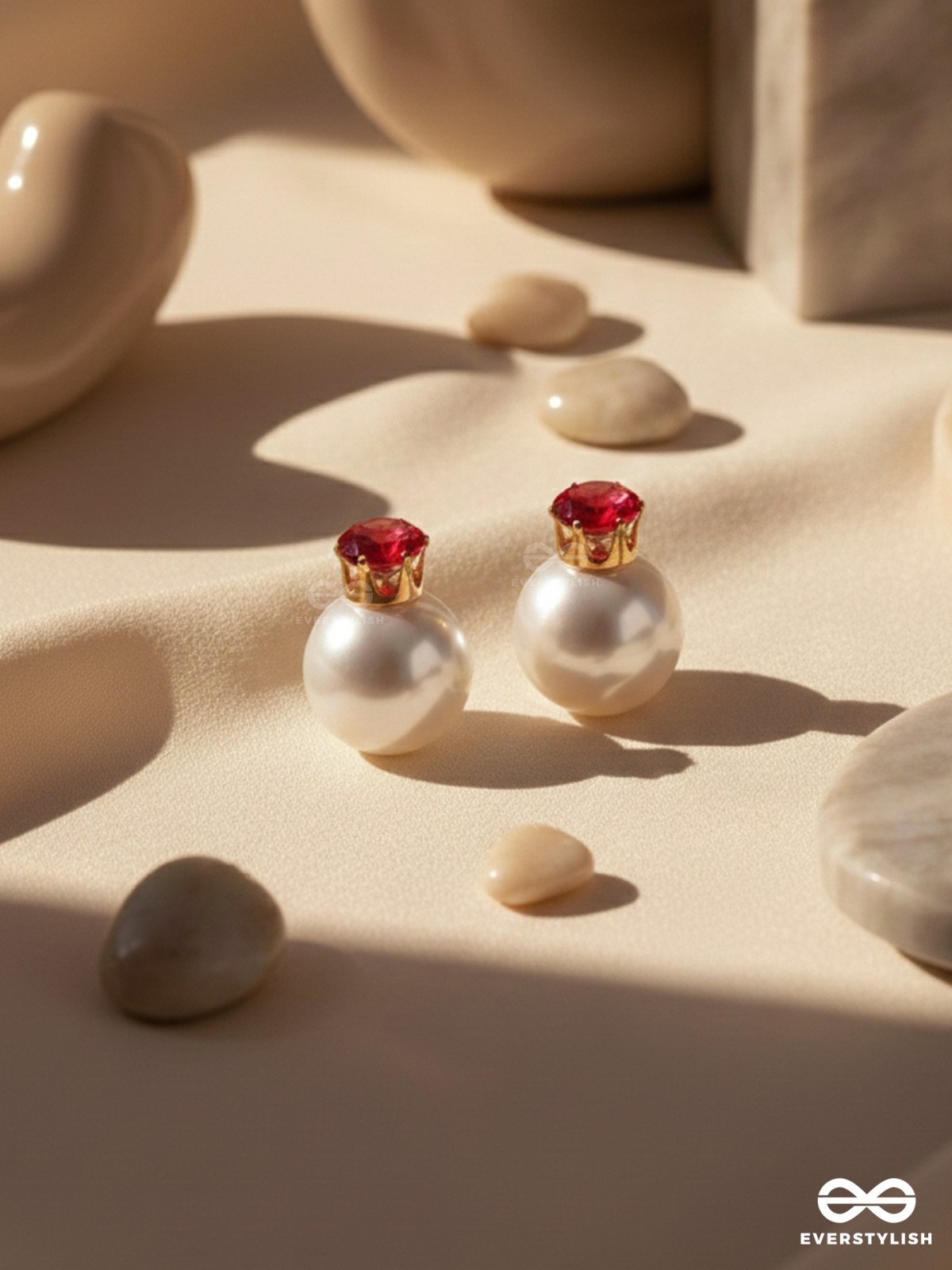 A MYSTIC PEARL - GOLDEN EMBELLISHED EARRINGS (MAGENTA)
