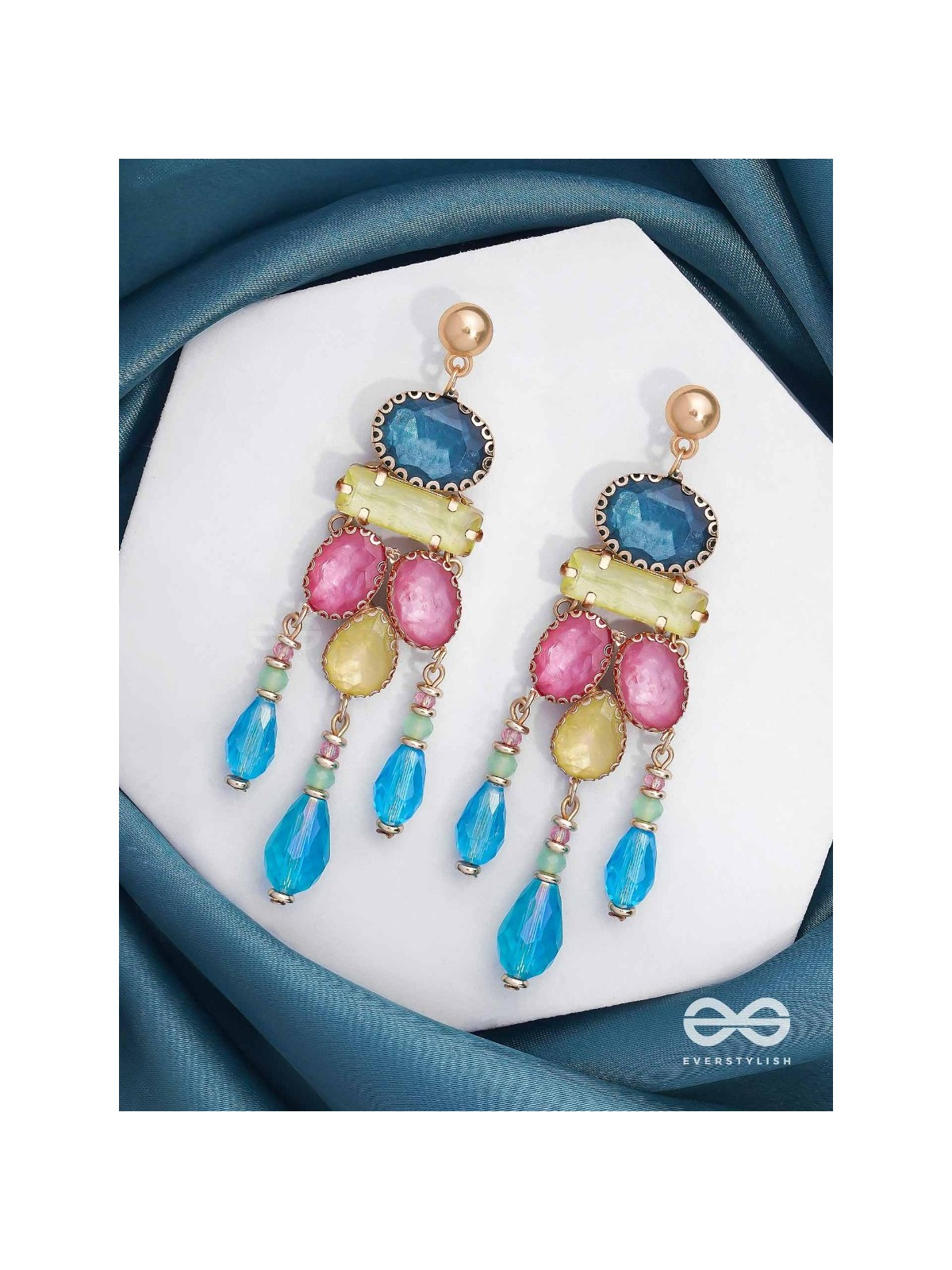 The Bright Delight - Golden Embellished Earrings