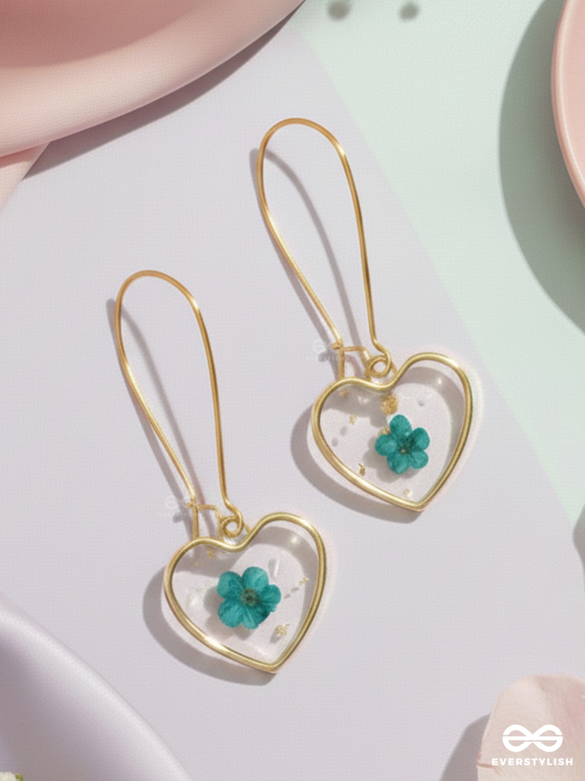 Heart Of Sky - Pressed Flower Resin Earrings