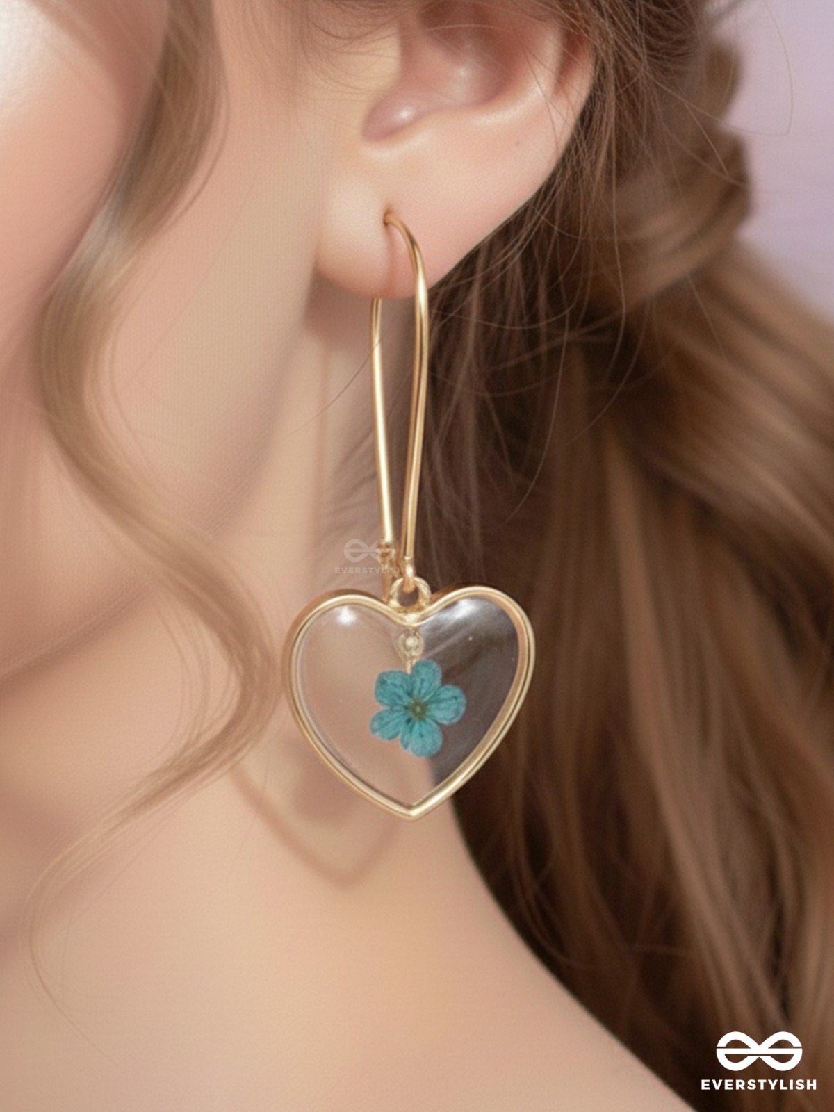 Heart Of Sky - Pressed Flower Resin Earrings