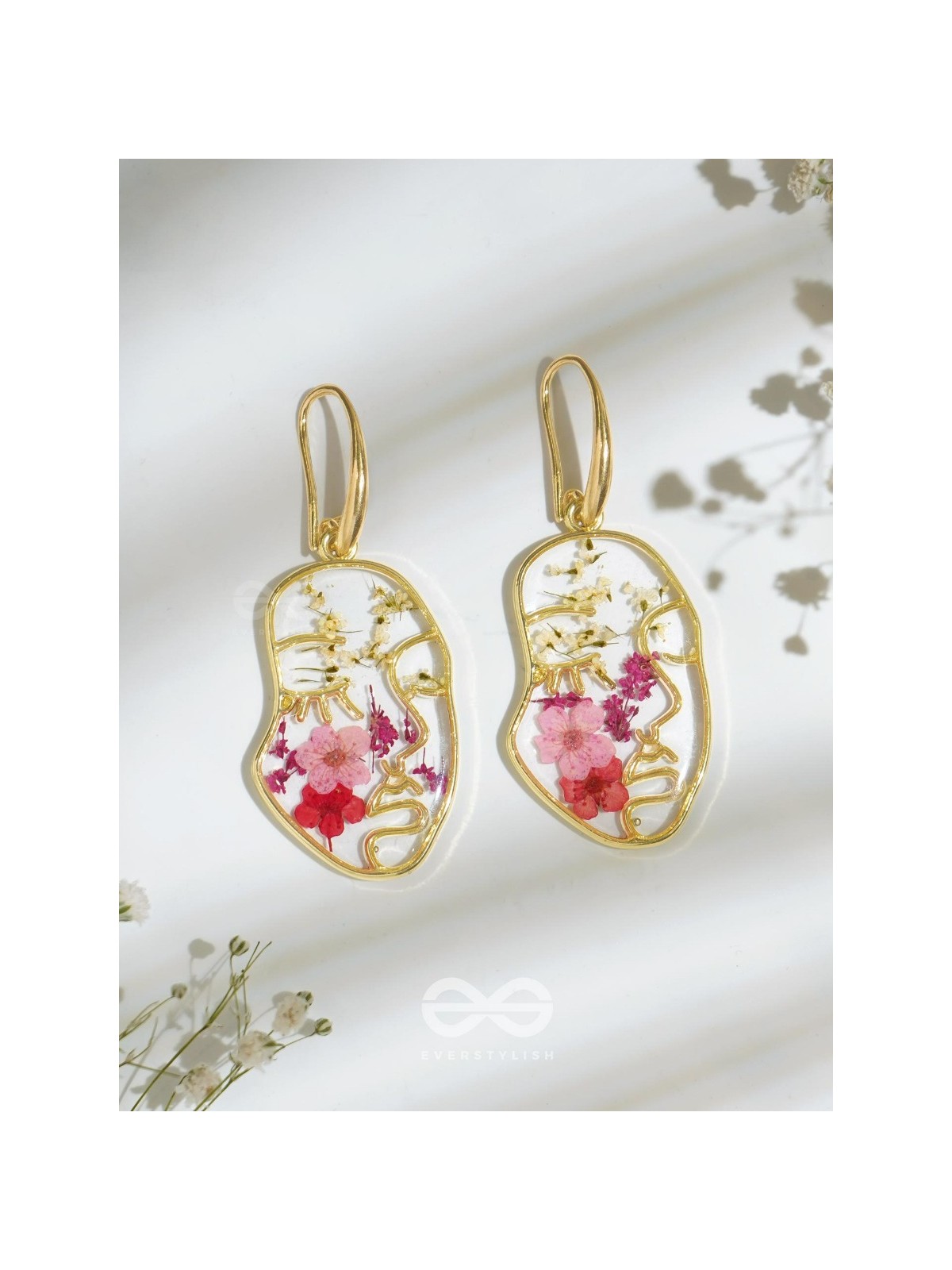 Rosie Reflections - Pressed Flower Resin Earrings