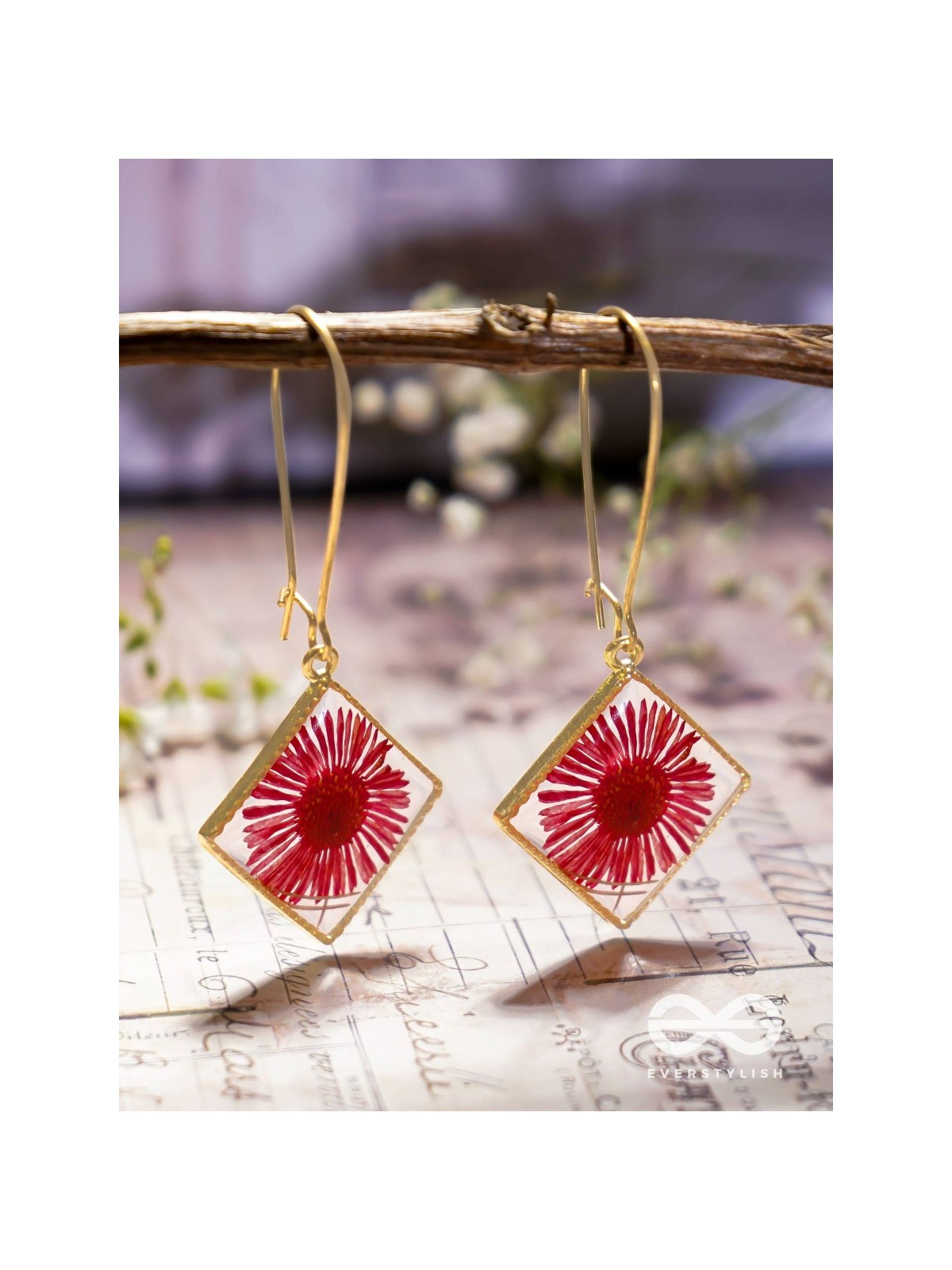 Scarlet's Garden - Pressed Flower Resin Earrings