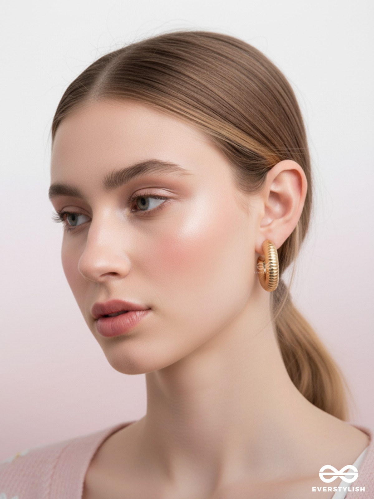 Sunlit Harmony - Statement Golden Earrings