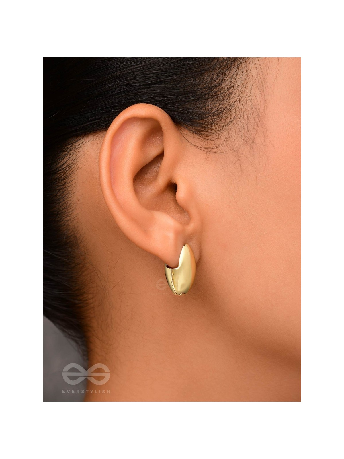 Radiant Essence - Golden Earrings