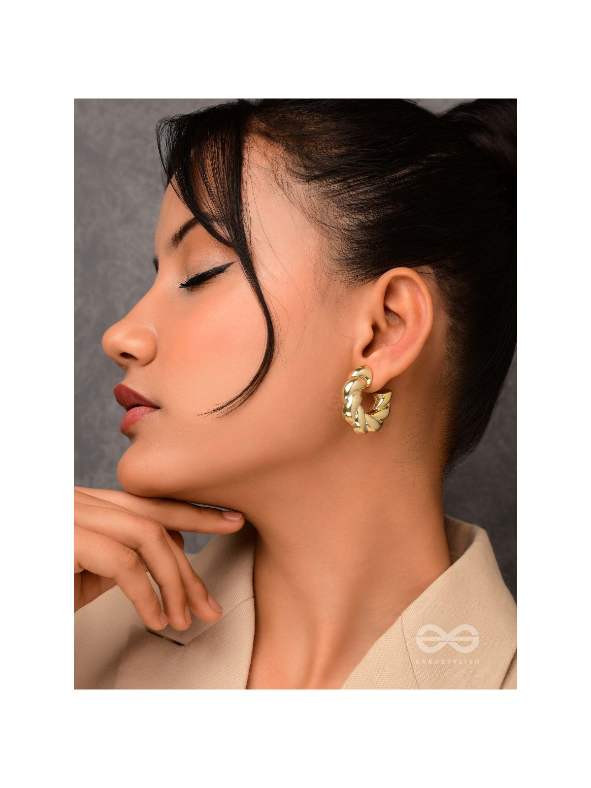 Dreamer'S Luster - Statement Golden Earrings