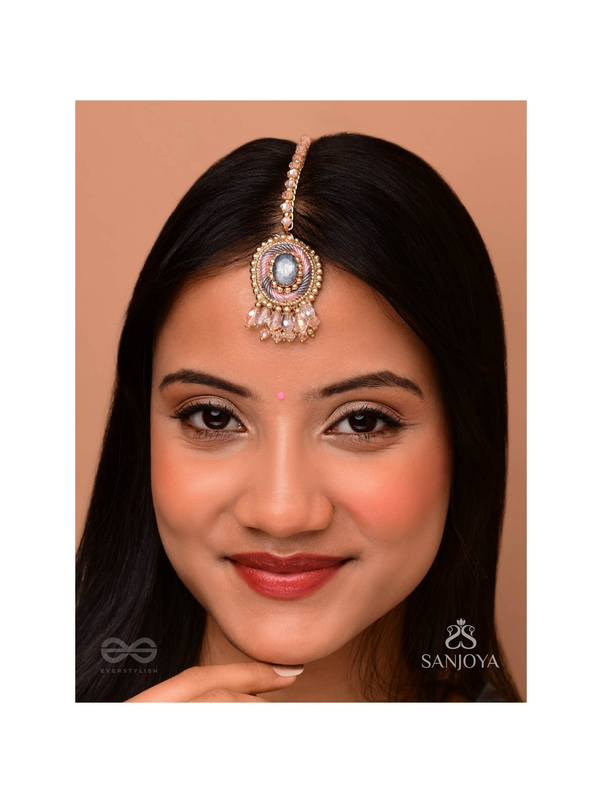 Adhana - Delicate Glow - Stone, Beads And Glass Drops Hand Embroidered Maangtika