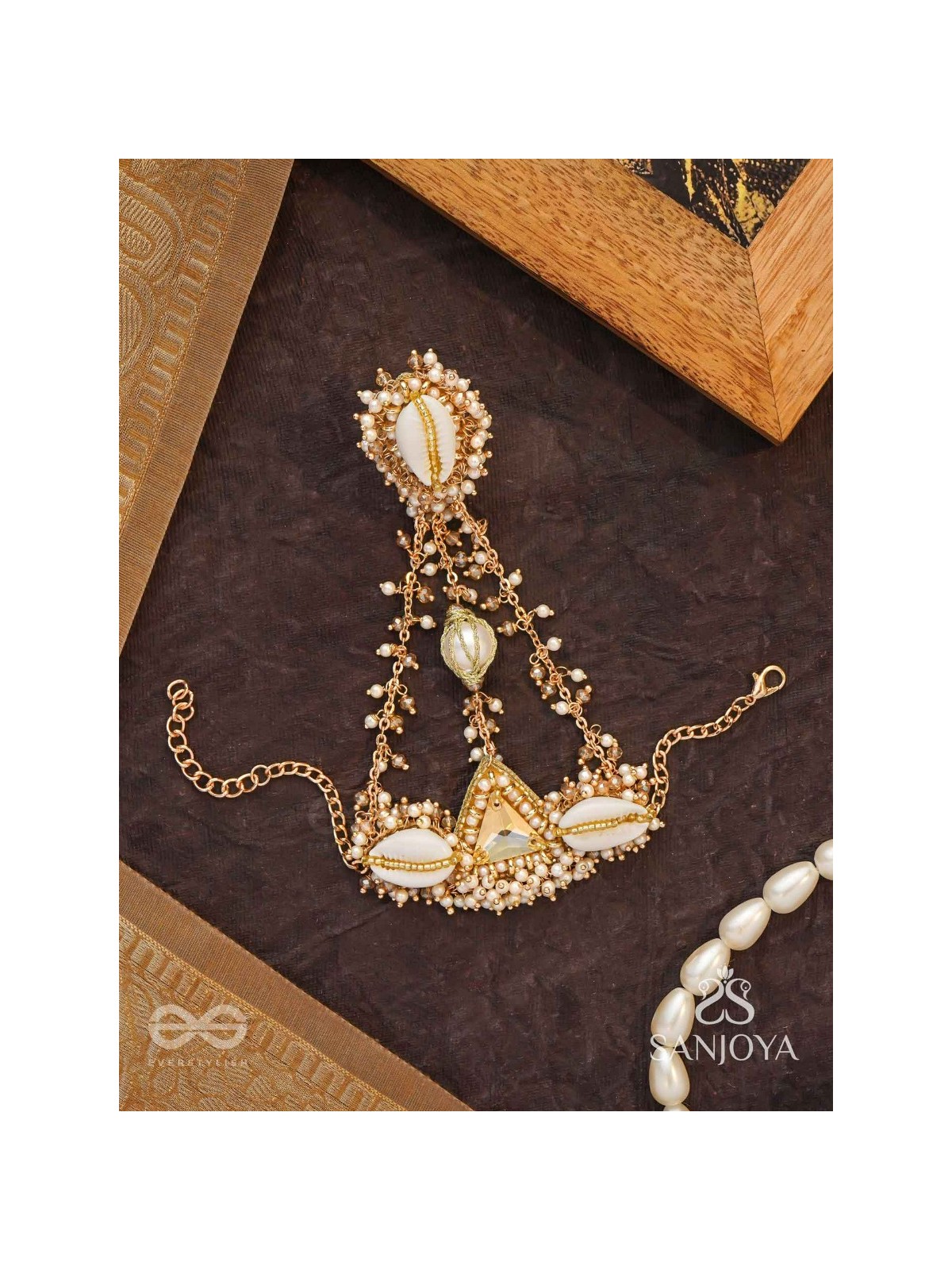 Sakosa - Ivory Coast -Beads And Shells Hand Embroidered Haathphool