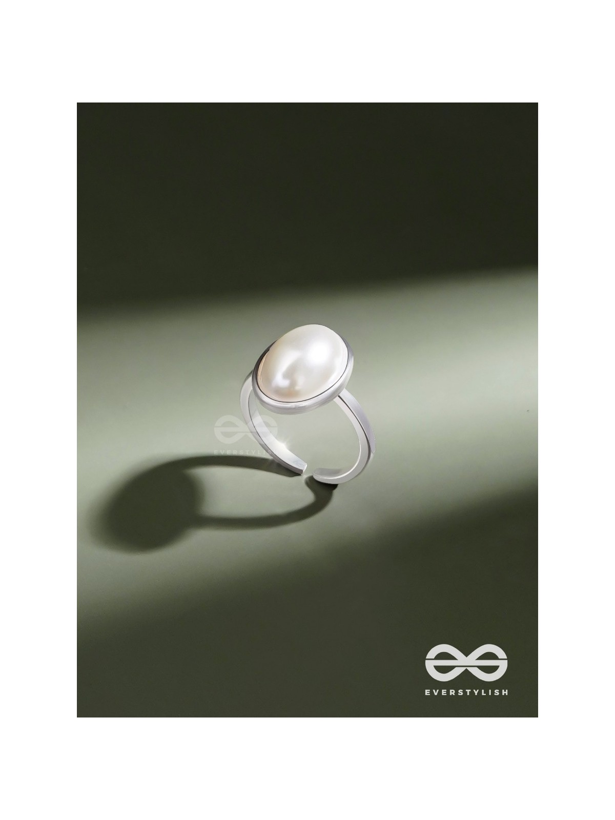 Pixie's Pearl - Statement Pearl Ring (Adjustable)