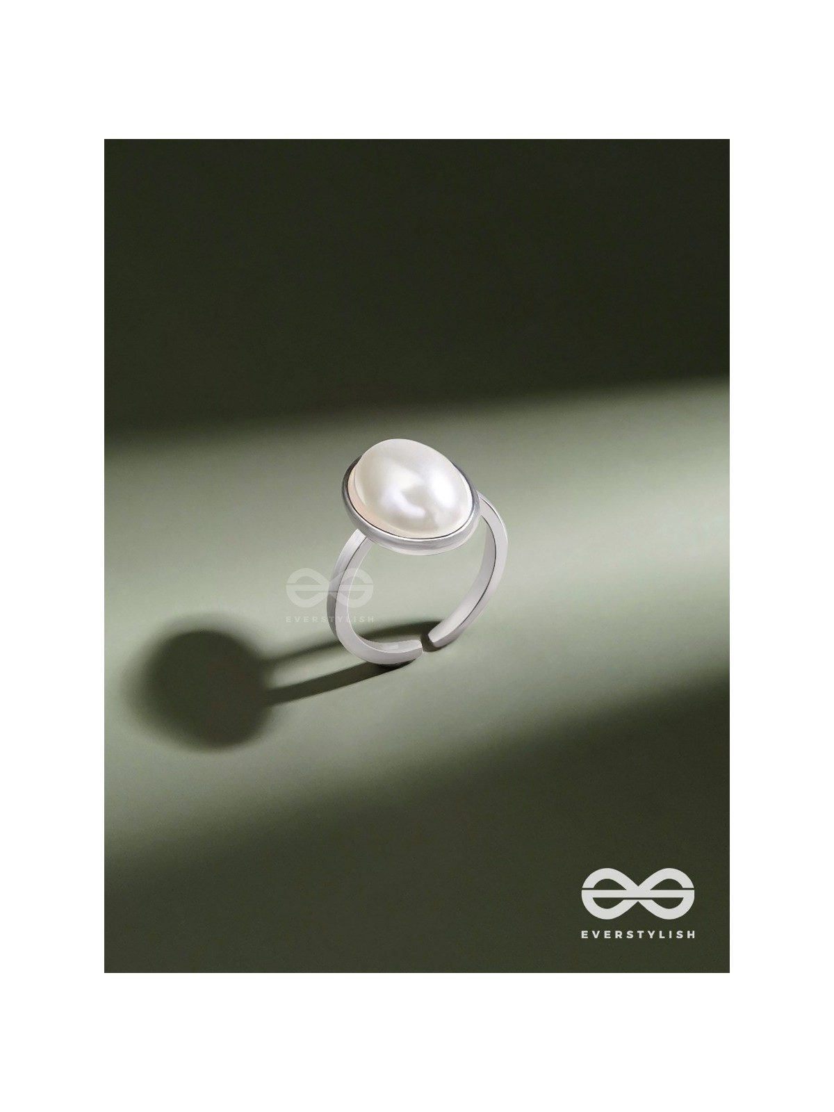 Pixie's Pearl - Statement Pearl Ring (Adjustable)