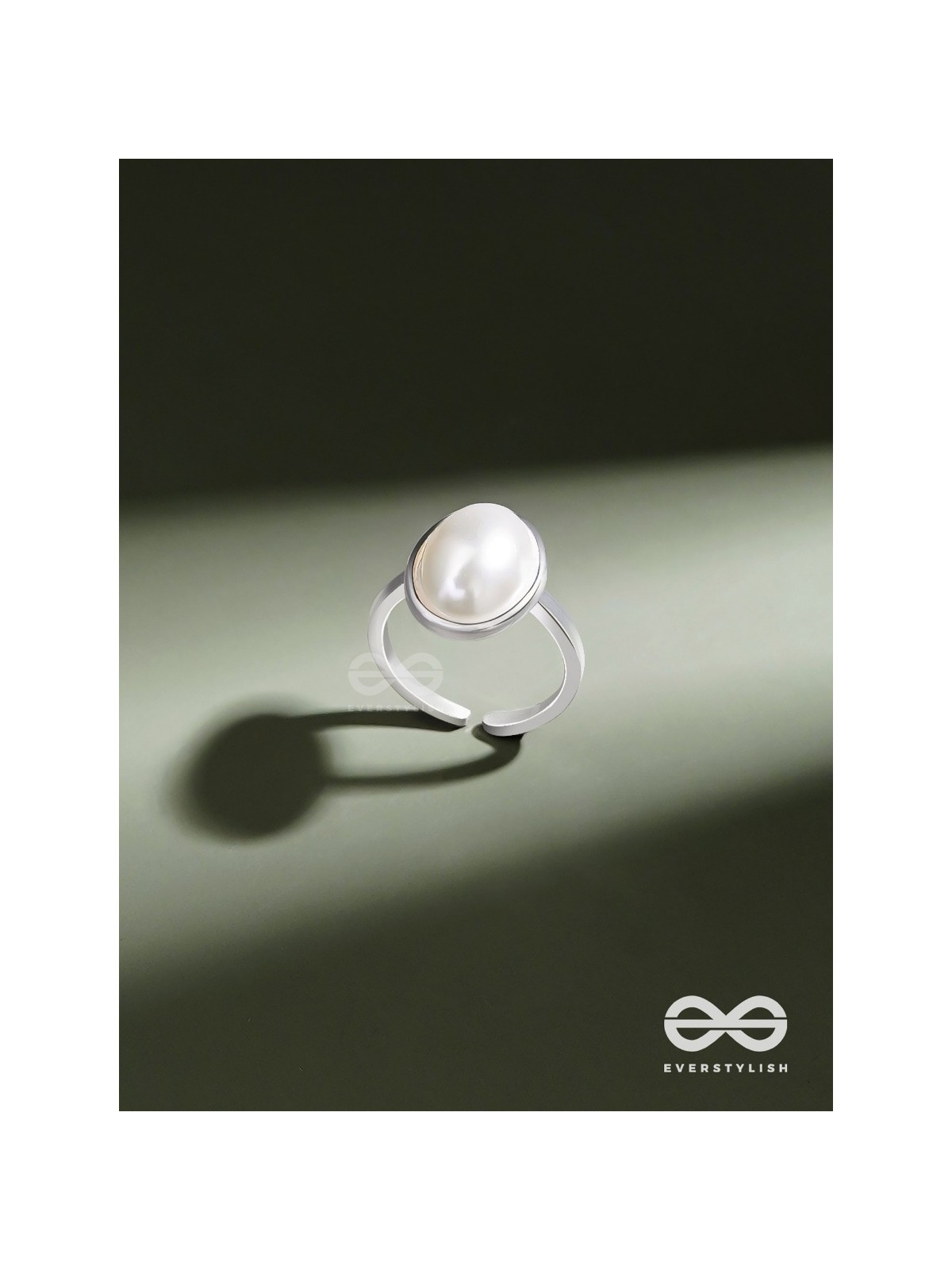 Pixie's Pearl - Statement Pearl Ring (Adjustable)