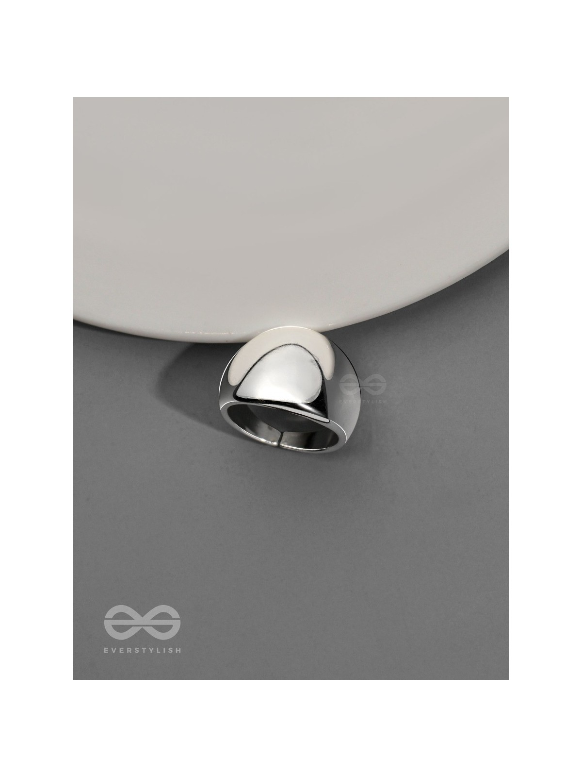 The Silver Stunner- Bold Silver Ring 