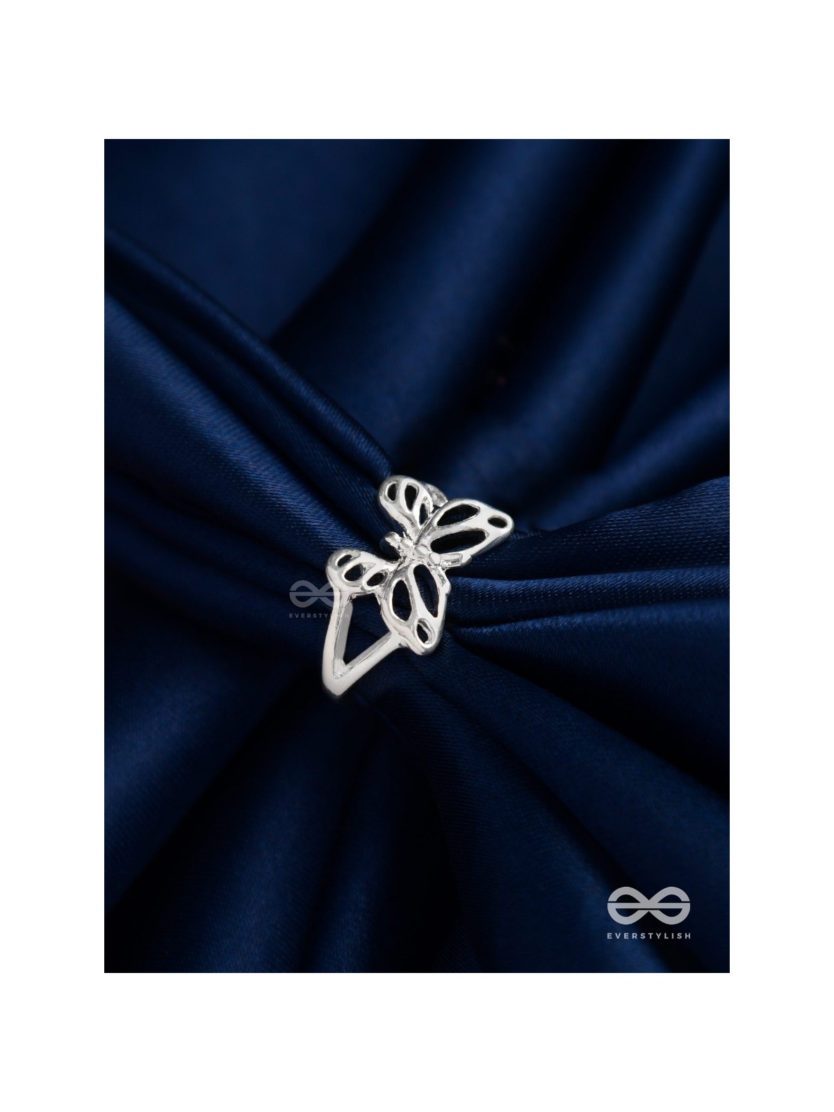 Nightshade Wings - Silver Ring 