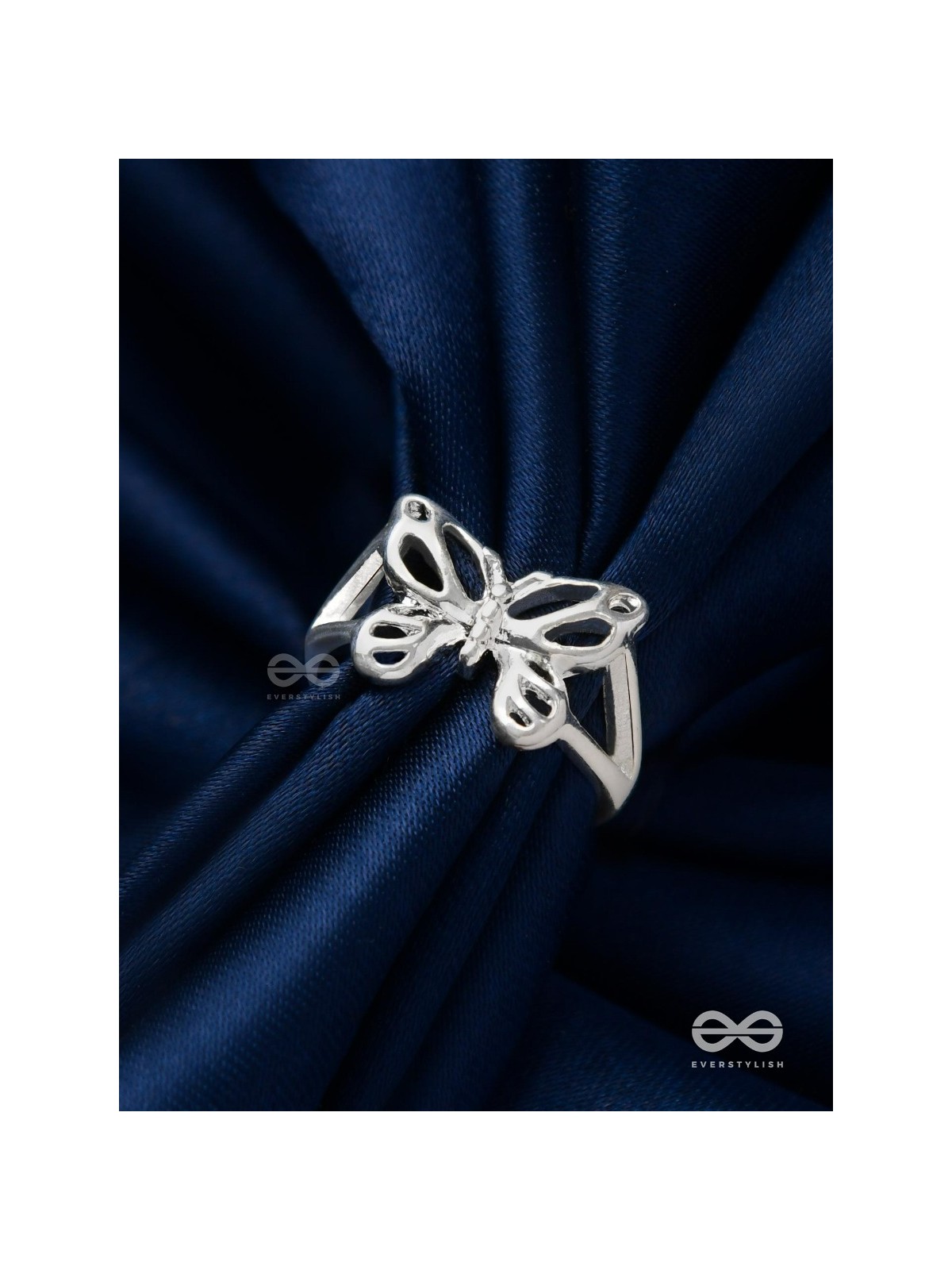 Nightshade Wings - Silver Ring 