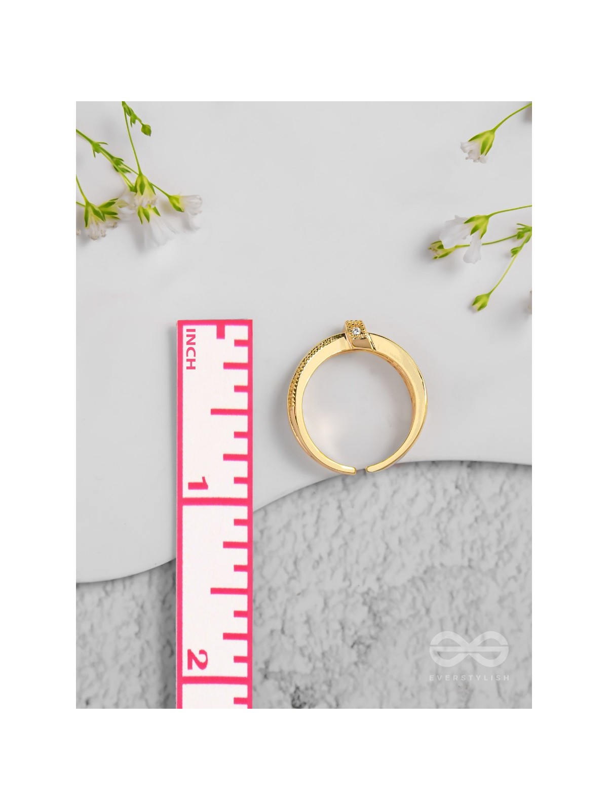 Twilight Crossroads - Golden Embellished Ring 