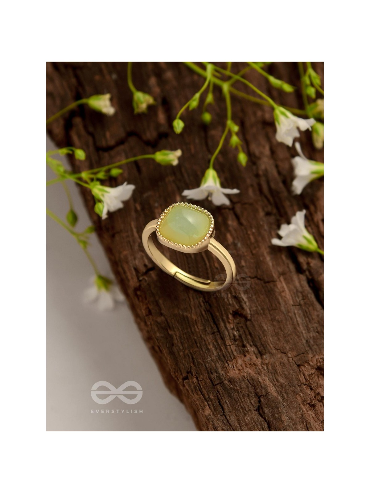 Lime Lush - Statement Golden Embellished Ring 