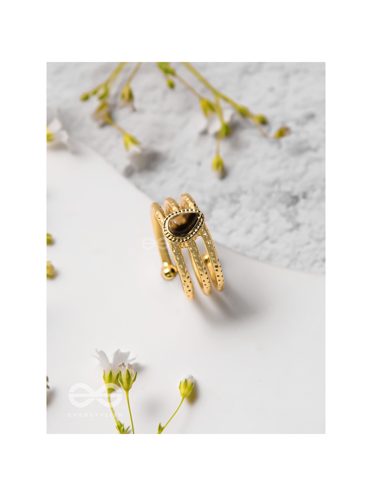 Gilded Mocha Elegance - Golden Beaded Ring 