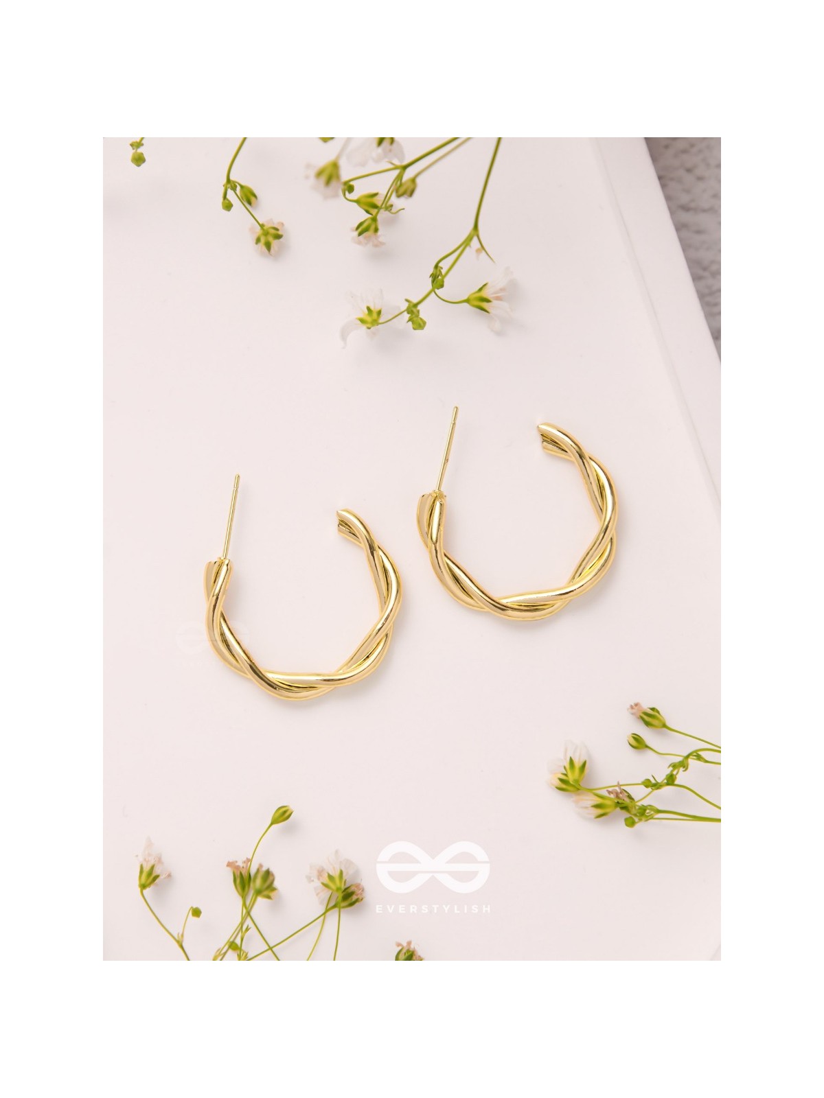 Tangled Treasures - Golden Earrings