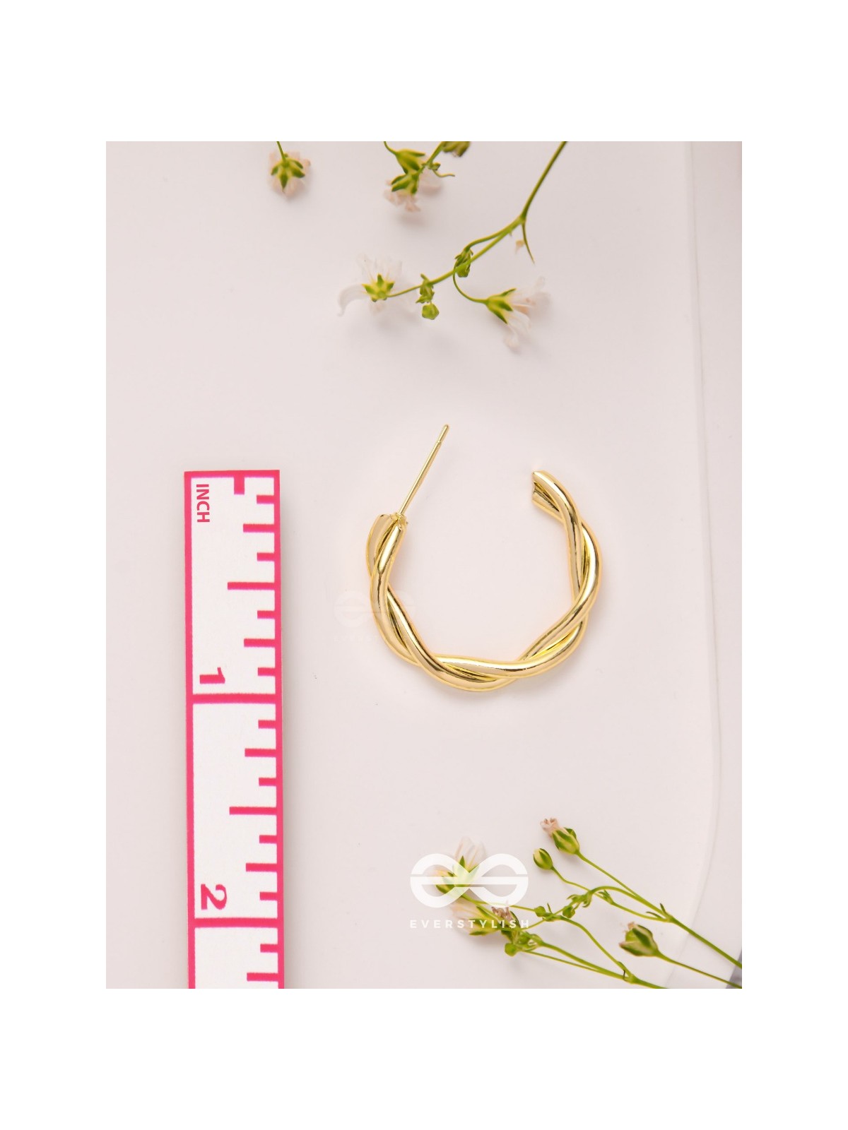 Tangled Treasures - Golden Earrings