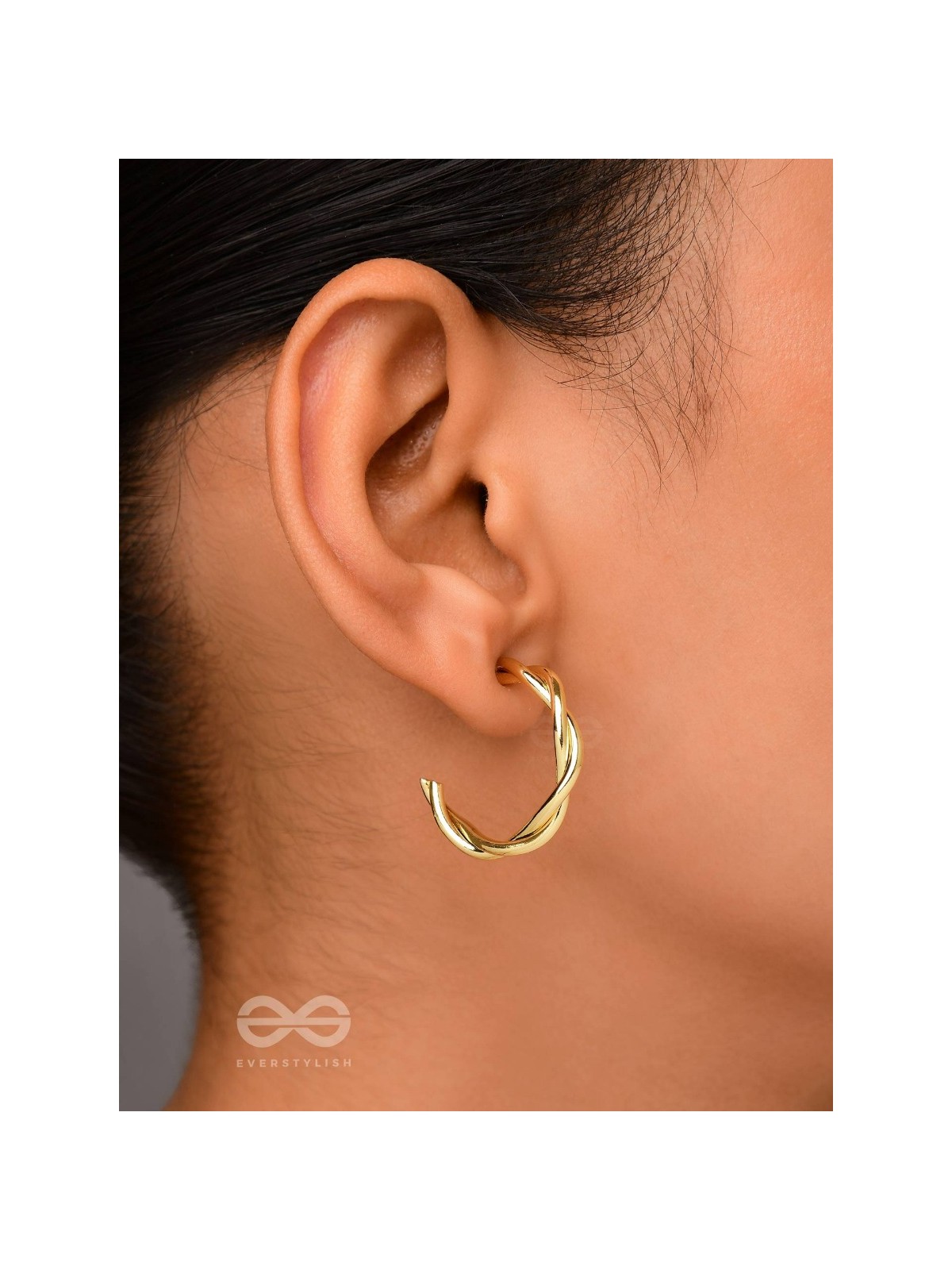 Tangled Treasures - Golden Earrings