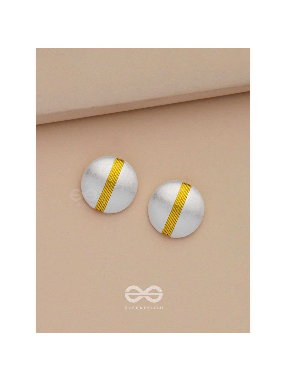Subtle Streak - Silver Stud Earrings