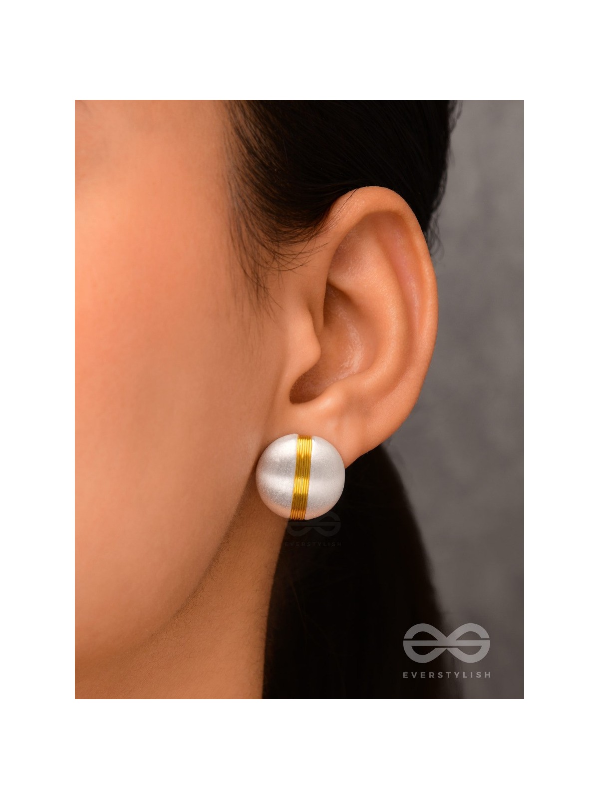 Subtle Streak - Silver Stud Earrings