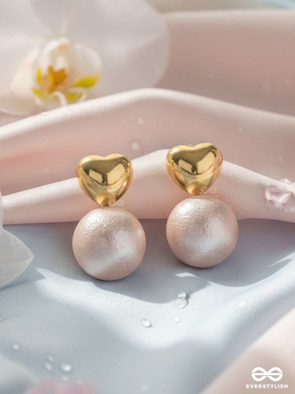 Heart's Delight - Golden Earrings