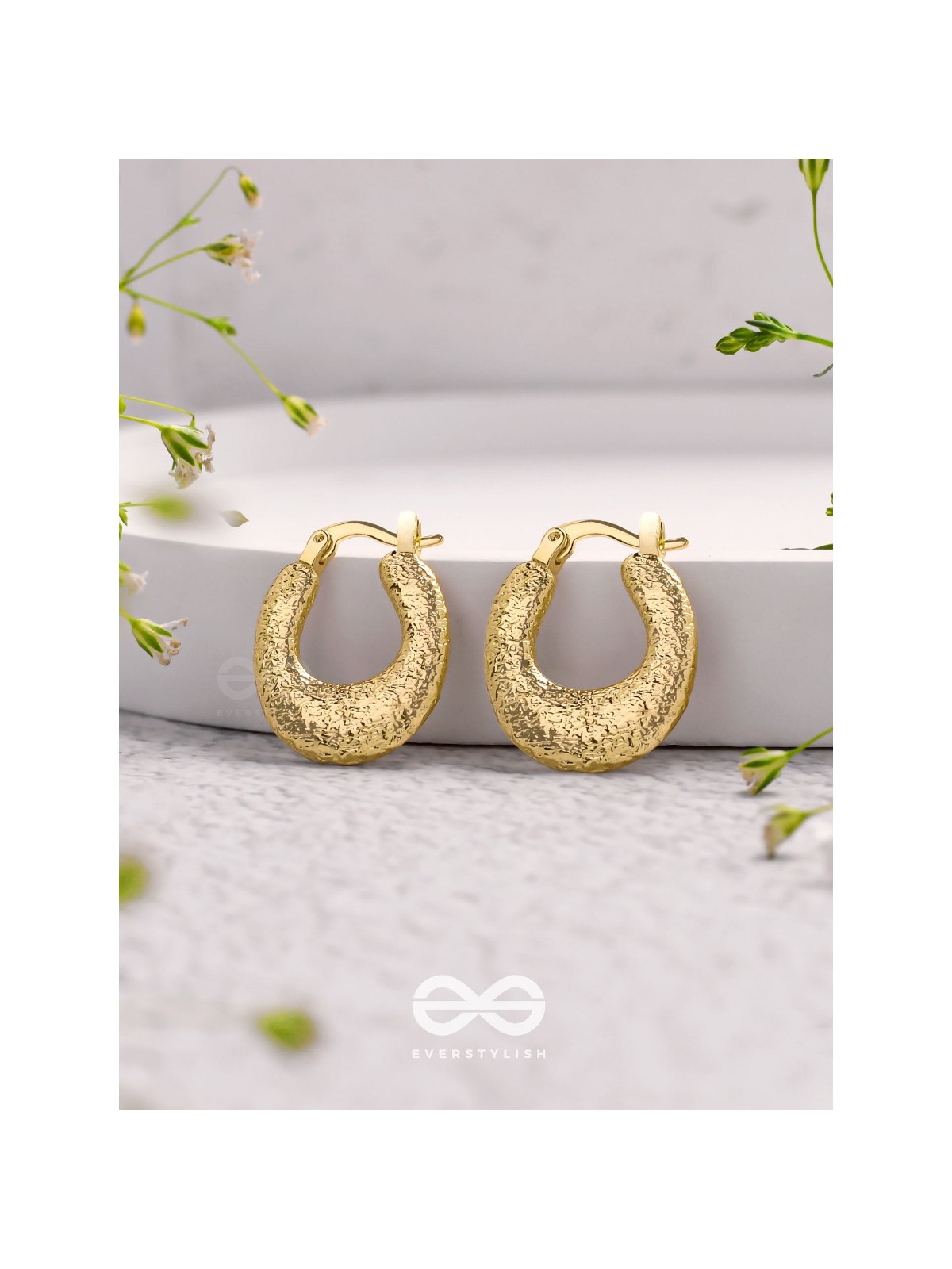 Glittering Halos - Golden Earrings