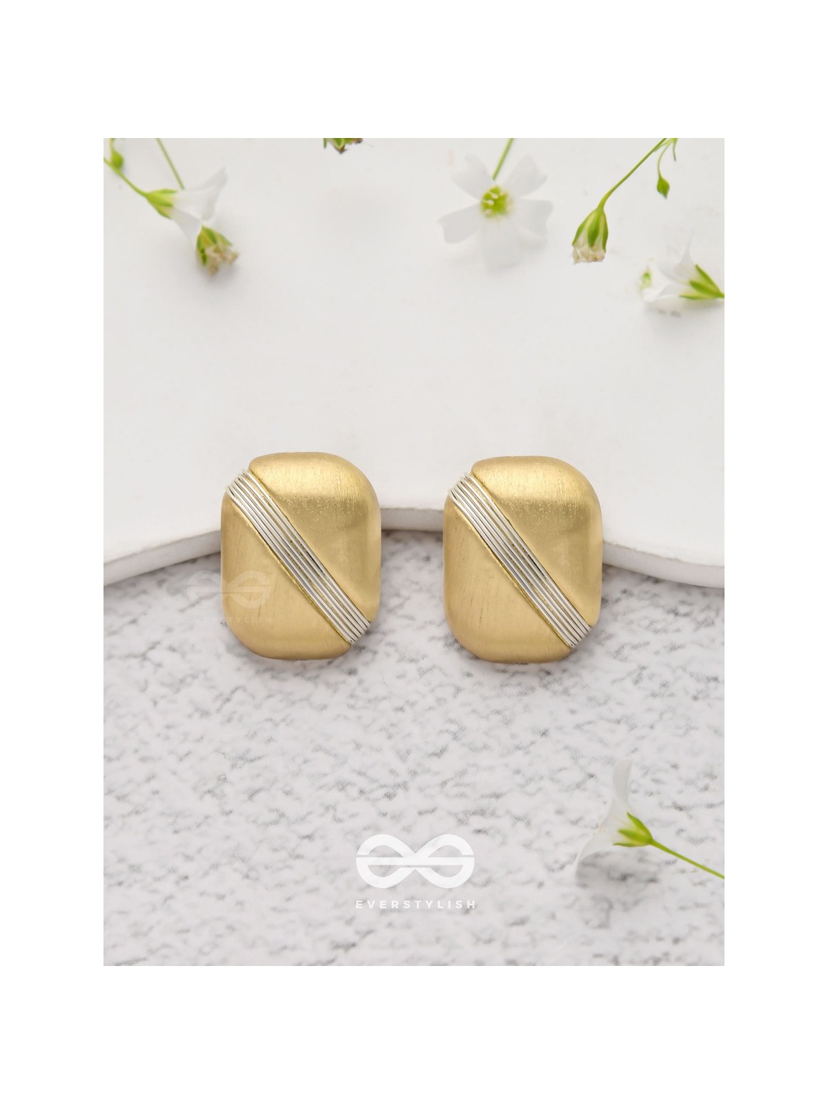 Classy Blocks - Golden Stud Earrings