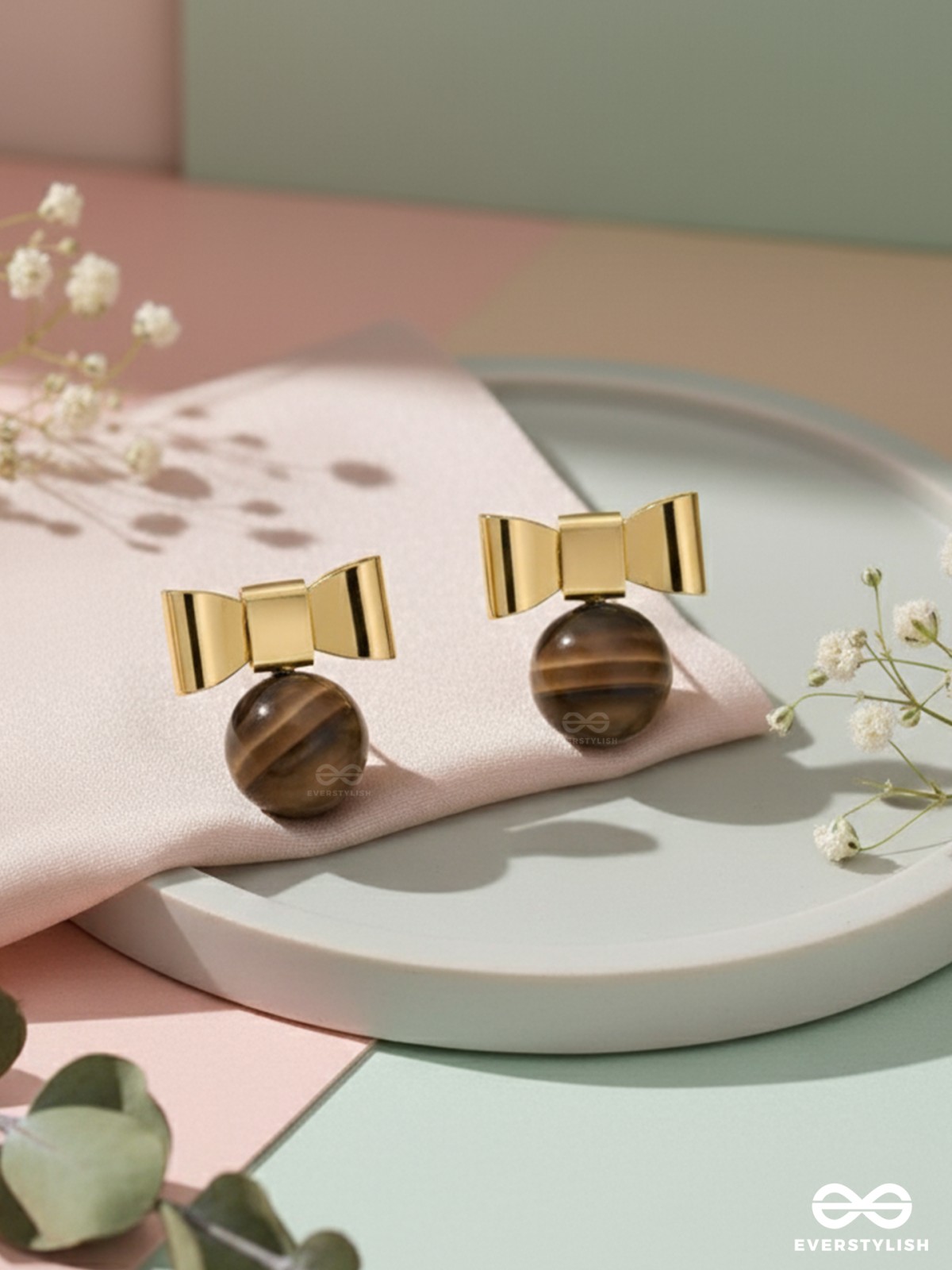 Earthy Bows - Golden Earrings
