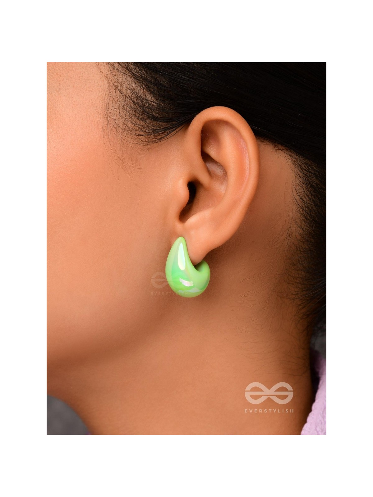 Shining Crescents - Holographic Acrylic Earrings (Green)