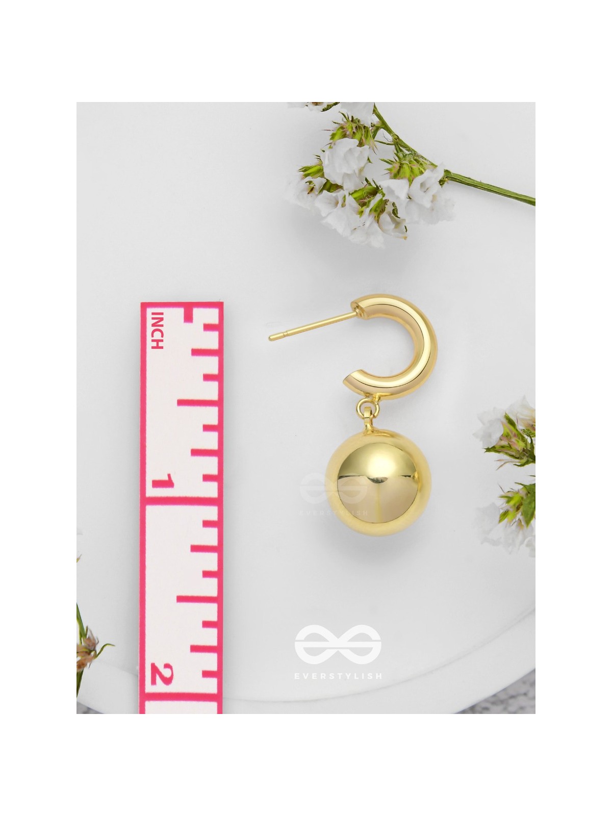 Luxurious Essence - Elegant  Golden Earrings