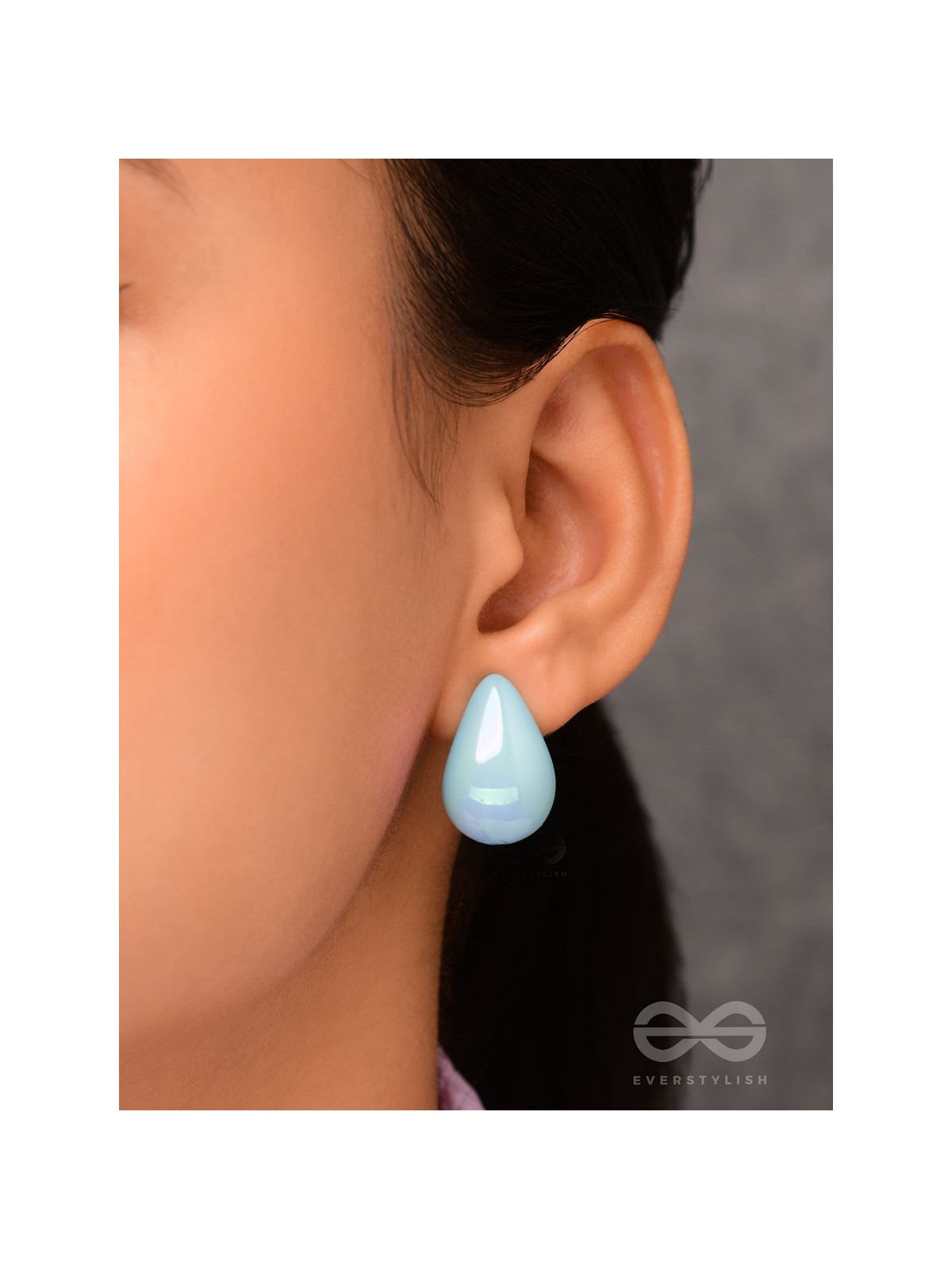 Shining Crescents - Holographic Acrylic Earrings (Light Blue)