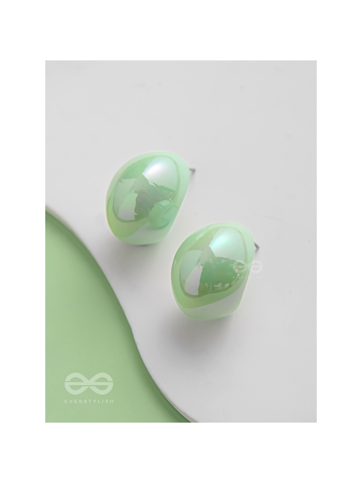GROOVY ARCS - HOLOGRAPHIC ACRYLIC EARRINGS (LIGHT GREEN)