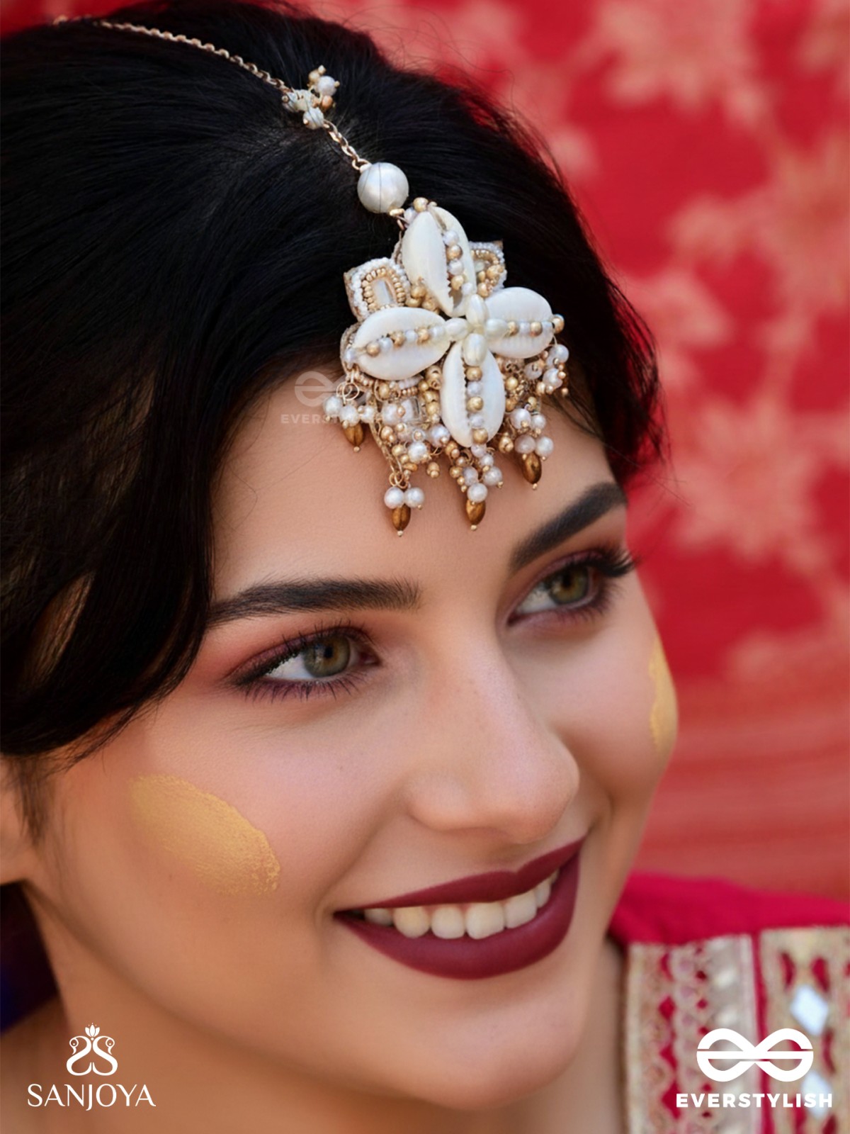 Jalkam- The Shell Cluster- Mirrors, Shells And Beads Hand Embroidered Maangtika