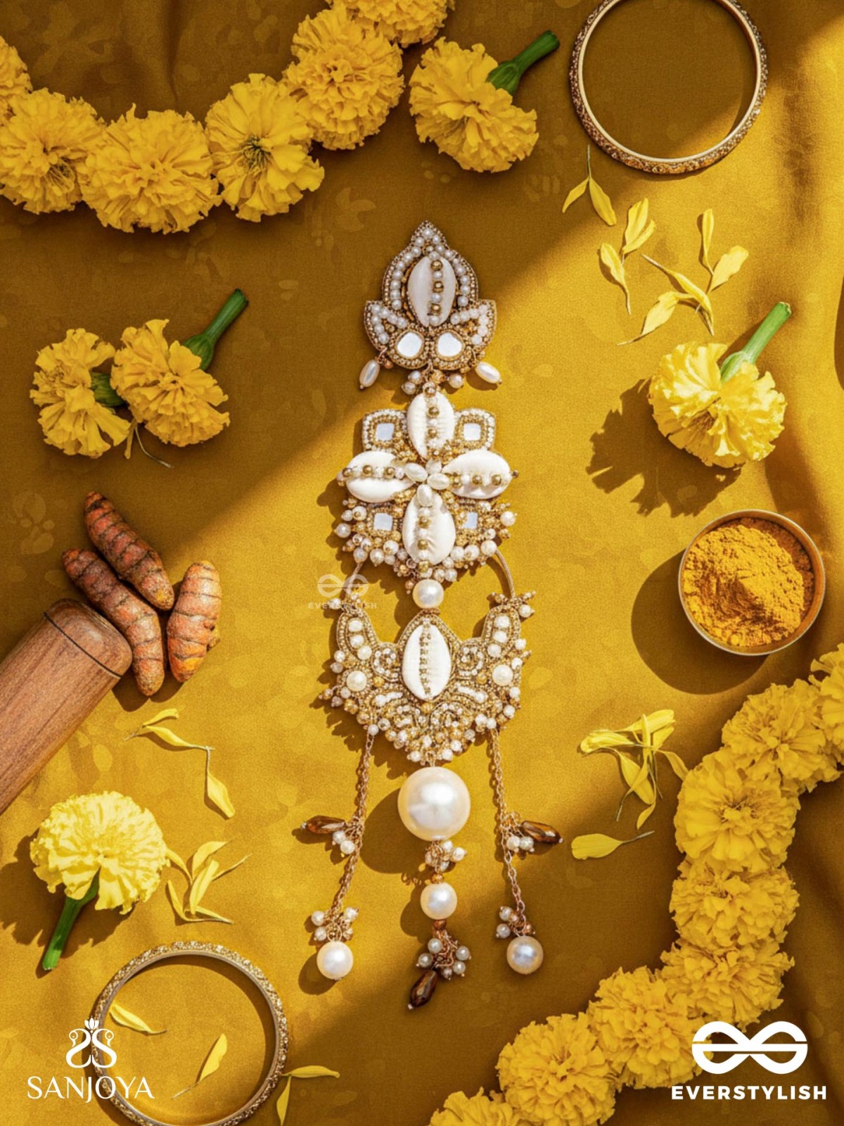 Grathan - The Delicate Intricacy - Mirrors, Shells, Beads And Pearls Hand Embroidered Hair Accessory