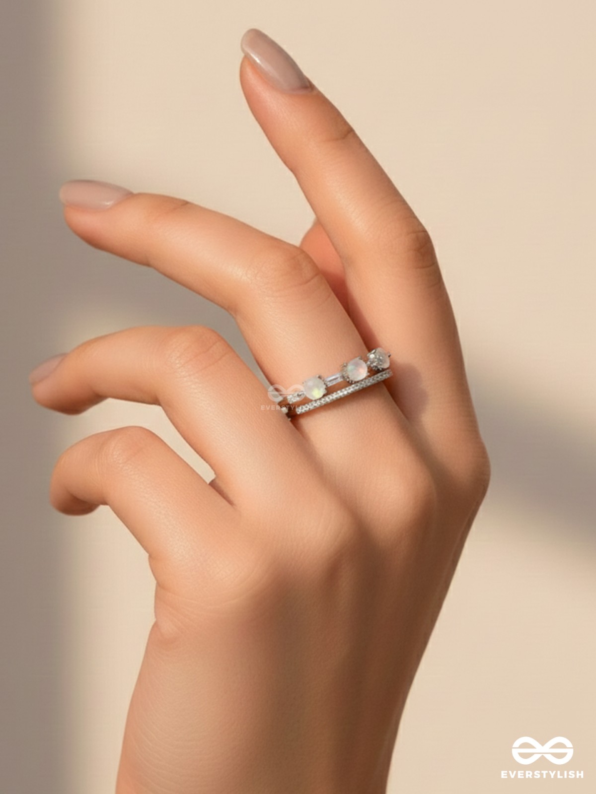The Honoured Majesty - Silver Cubic Zirconia Ring (Adjustable)