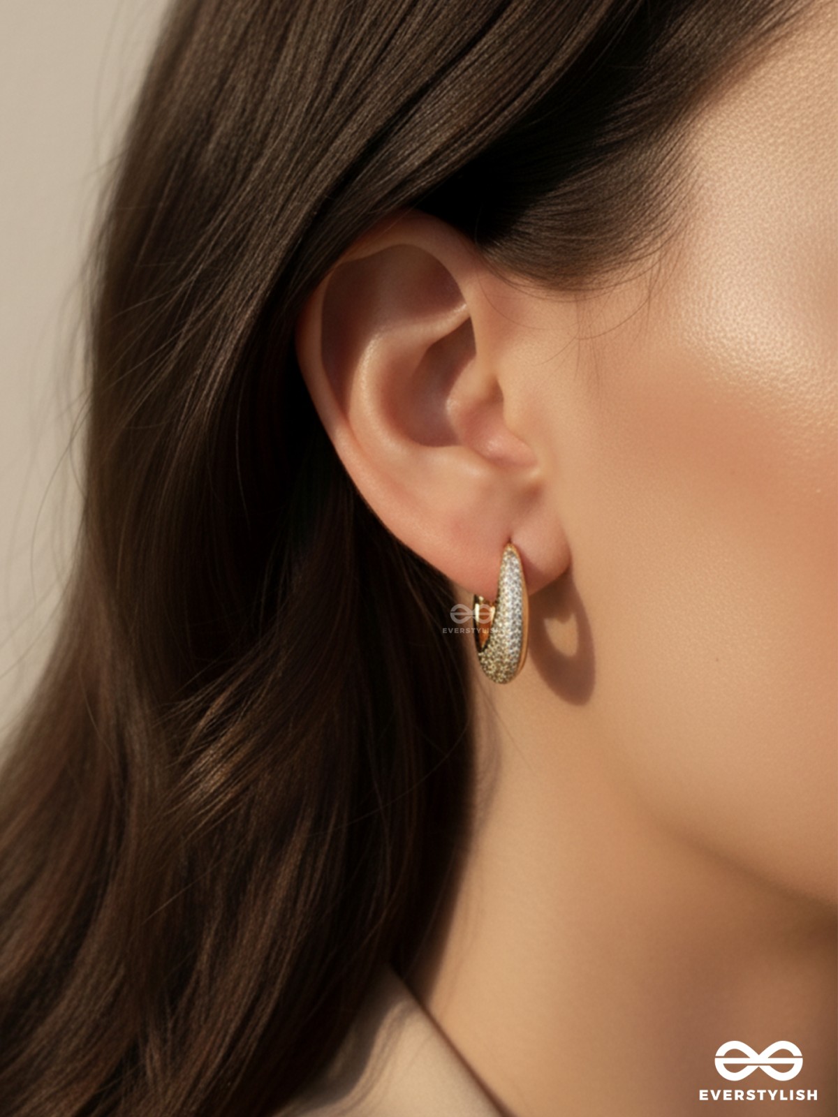 SHINY SPLENDOUR - 18K GOLD PLATED ANTI-TARNISH STATEMENT STUD EARRINGS INLAID WITH CUBIC ZICRONIA STONES