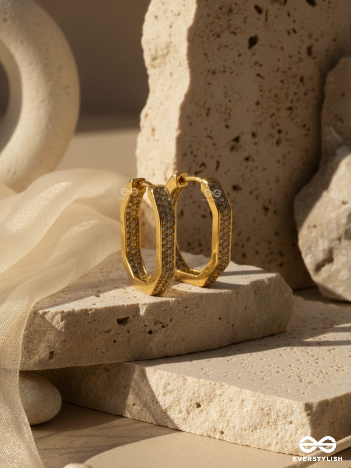 DAZZLE ME – 18K GOLD PLATED ANTI-TARNISH EARRINGS WITH CUBIC ZIRCONIA STONES