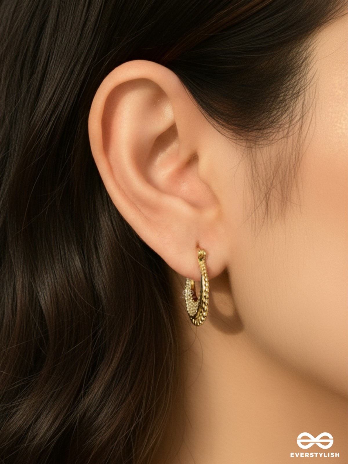 OPULENT CURVE – 18K GOLD PLATED ANTI-TARNISH EARRINGS INLAID WITH CUBIC ZIRCONIA STONES