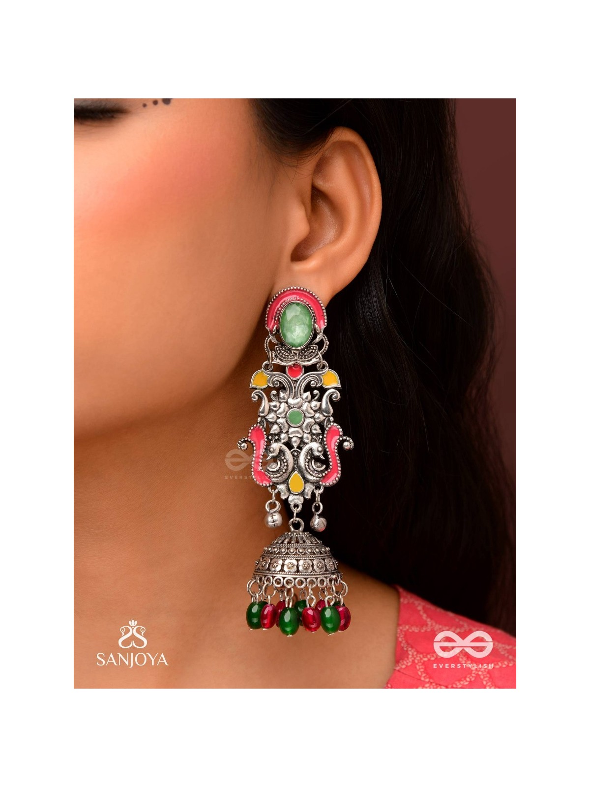 NAVA-SARASA-NEW ESSENCE- OXIDIZED EARRINGS FEATURING PASTEL-COLOURED METALWORK, ADORNED WITH VIBRANT GREEN AND RED BEADS