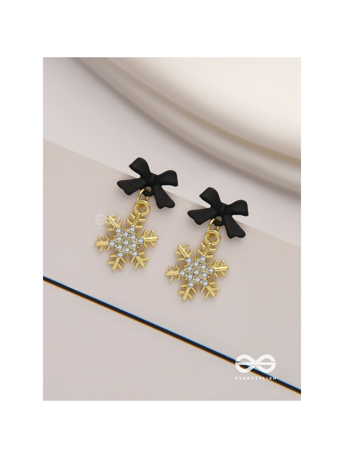 Nocturnal snowcharms- Dangling earrings with black velvety bows and golden stars 