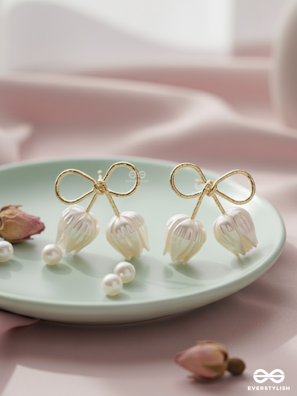 Golden infinity- Golden studs with white pearl roses 