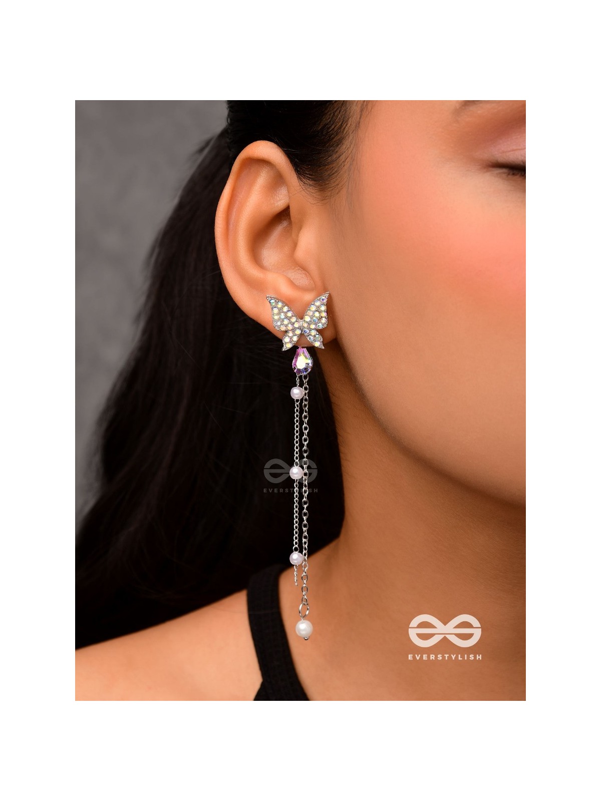 Morning mist- Butterfly dangling earrings 