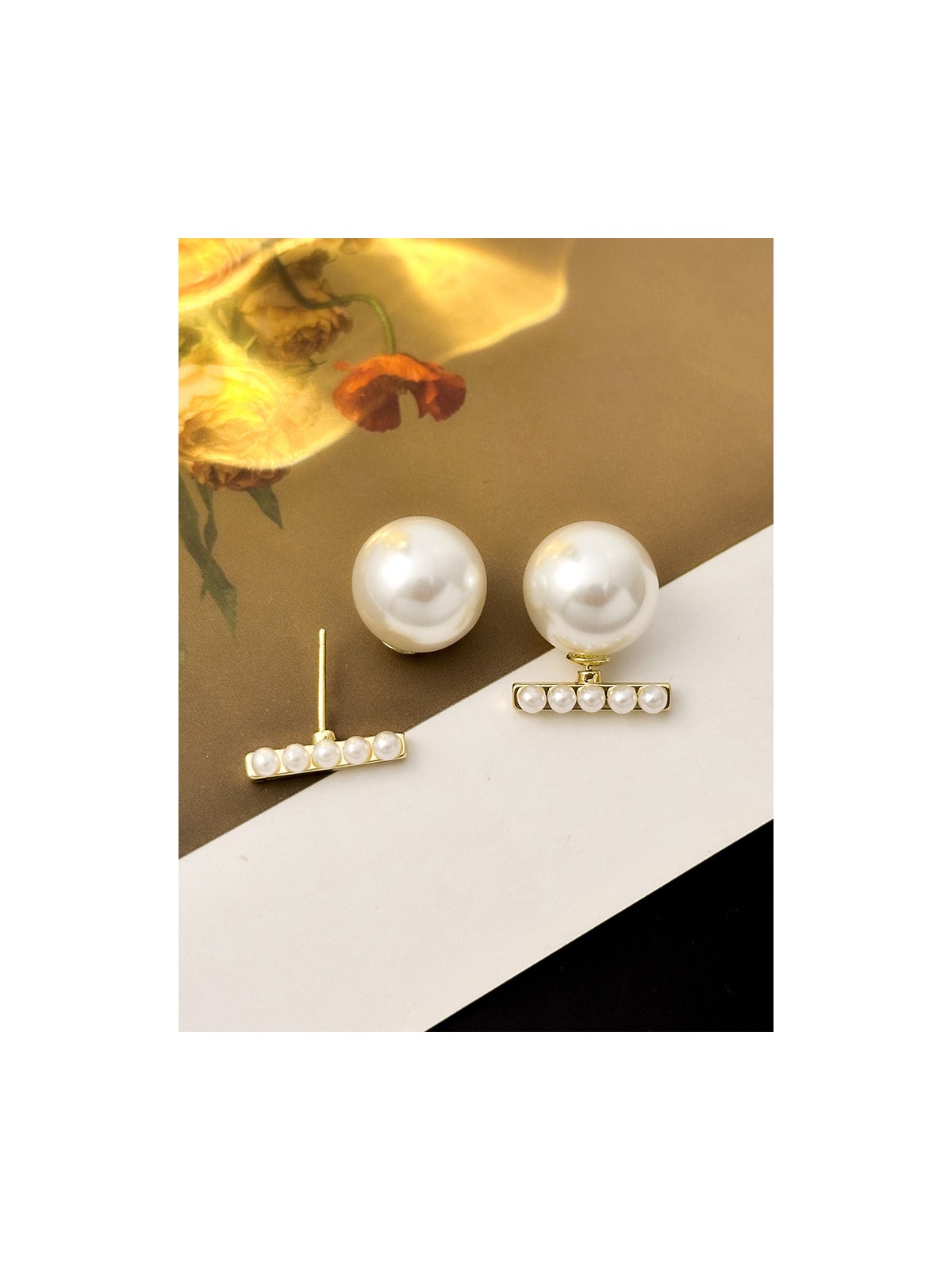 Gleam Pearls- Pearl stud earrings