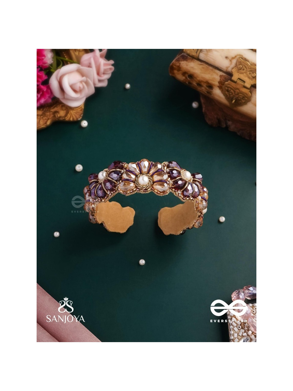 SHYAMALIKA – DARK BLOOM A FLORAL-INSPIRED BRACELET ADORNED WITH DARK-HUED GEMSTONES AND PEARLS