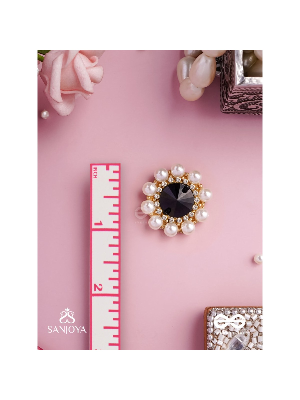 RATRIRATNA – ALIA BHATT INSPIRED EARRINGS WITH A BLACK STONE AND PEARLS, SYMBOLIZING PURITY AND ELEGANCE