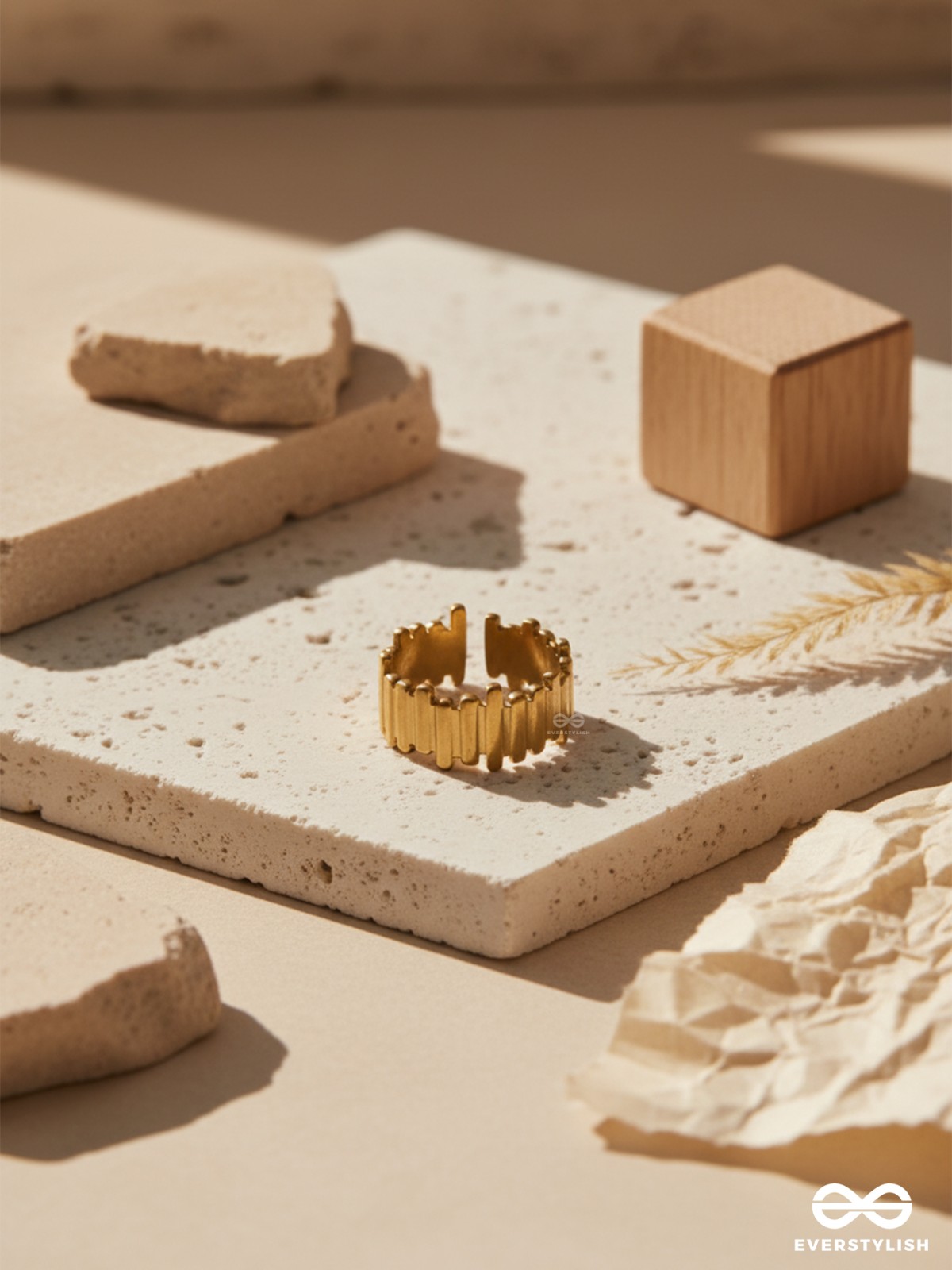 SHINY TERRAIN - STAINLESS STEEL SCULPTED ANTI-TARNISH GOLDEN RING